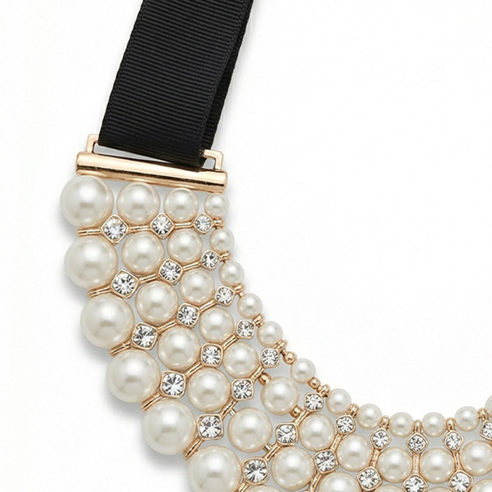 COLLANA GIROCOLLO CON FILI RIGIDI DI PERLE, STRASS E TESSUTO