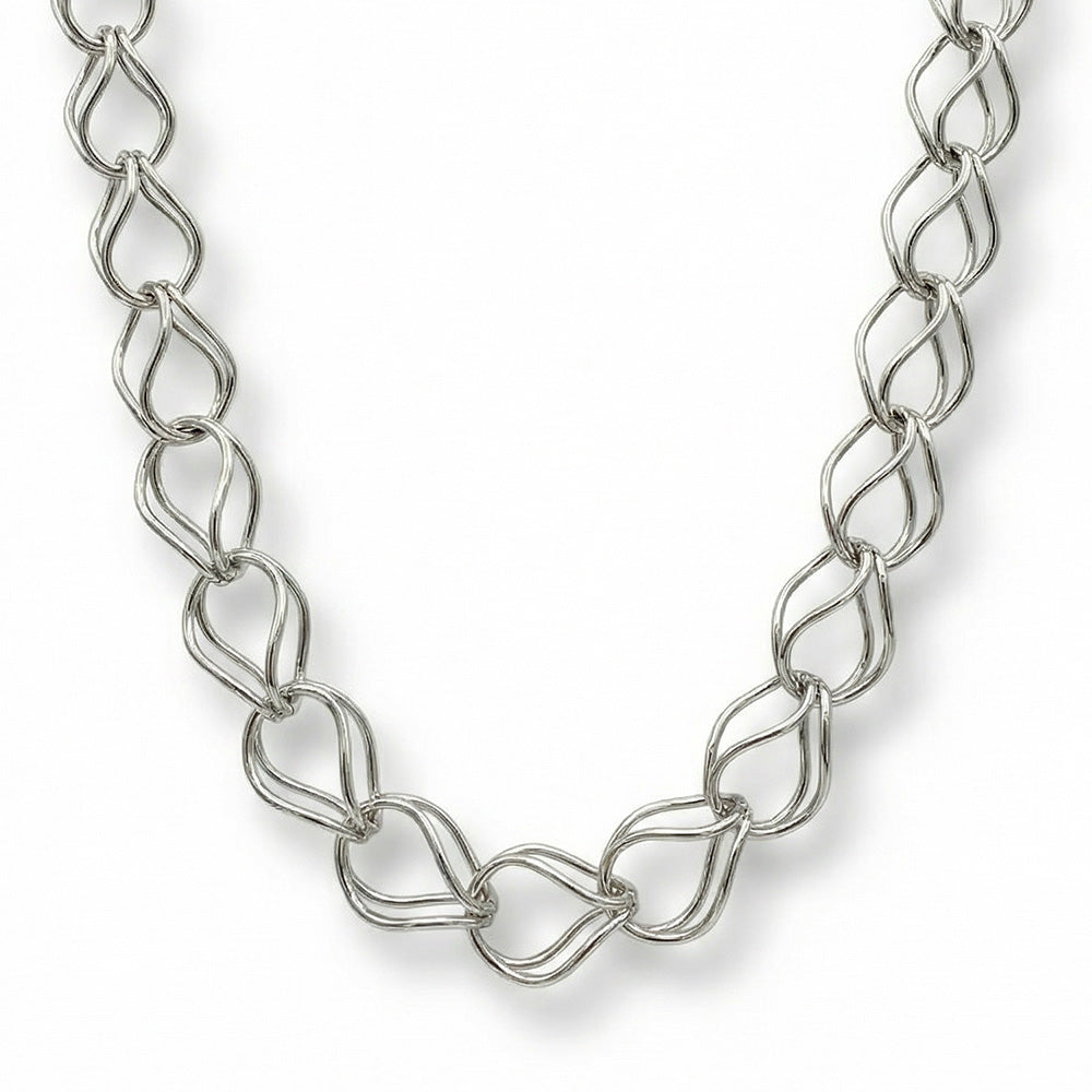 COLLANA LUNGA A CATENA CON MAGLIE MINIMALI