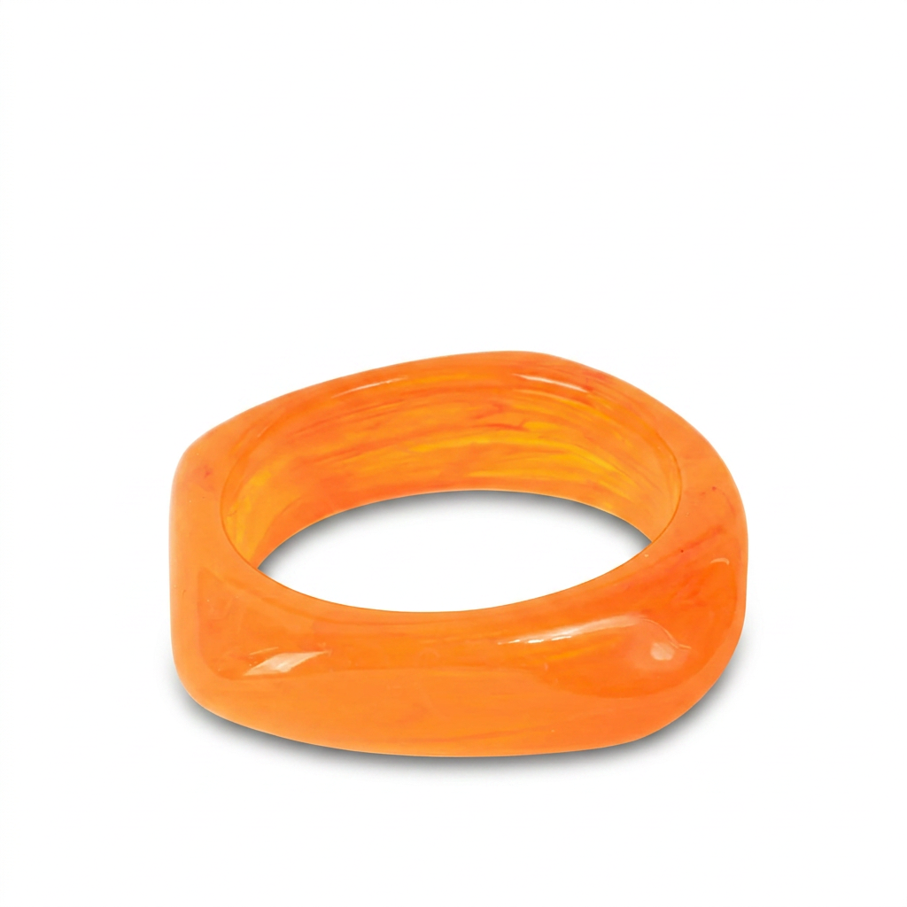 RIGID BRACELET OFTEN WITH AN IRREGULAR SHADE