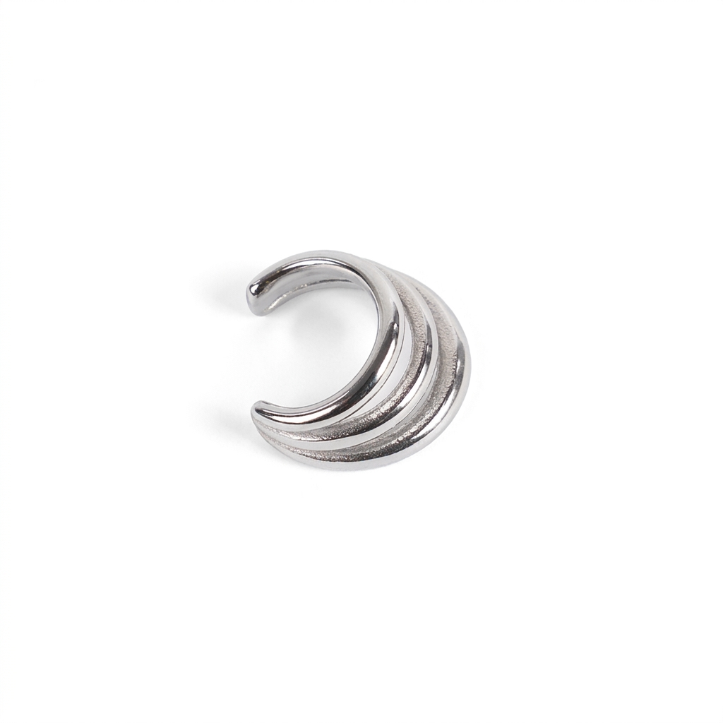 EARCUFF EARRING WITH THREE DISCS OF DIFFERENT WIDTHS