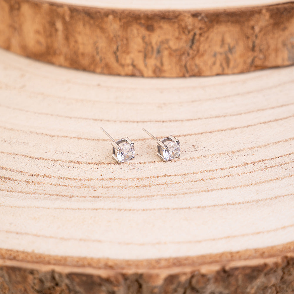 ORECCHINI A LOBO CLASSICI CON PUNTO LUCE