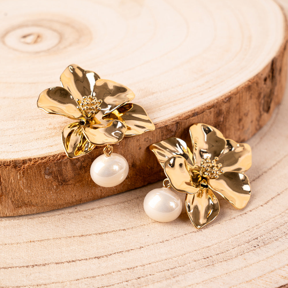 ORECCHINI A FIORE TROPICALE CON PERLA PENDENTE