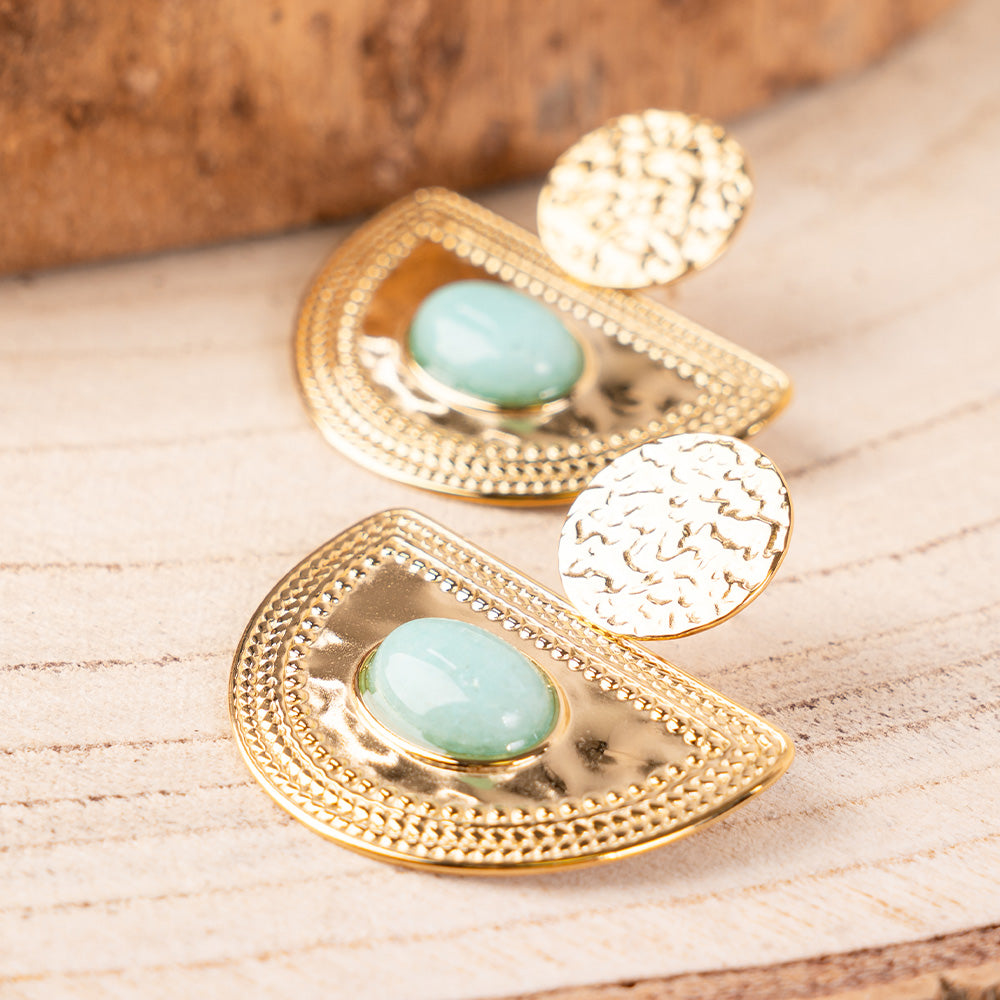 ORECCHINI PENDENTI CON MEZZO DISCO LAVORATO E PIETRA