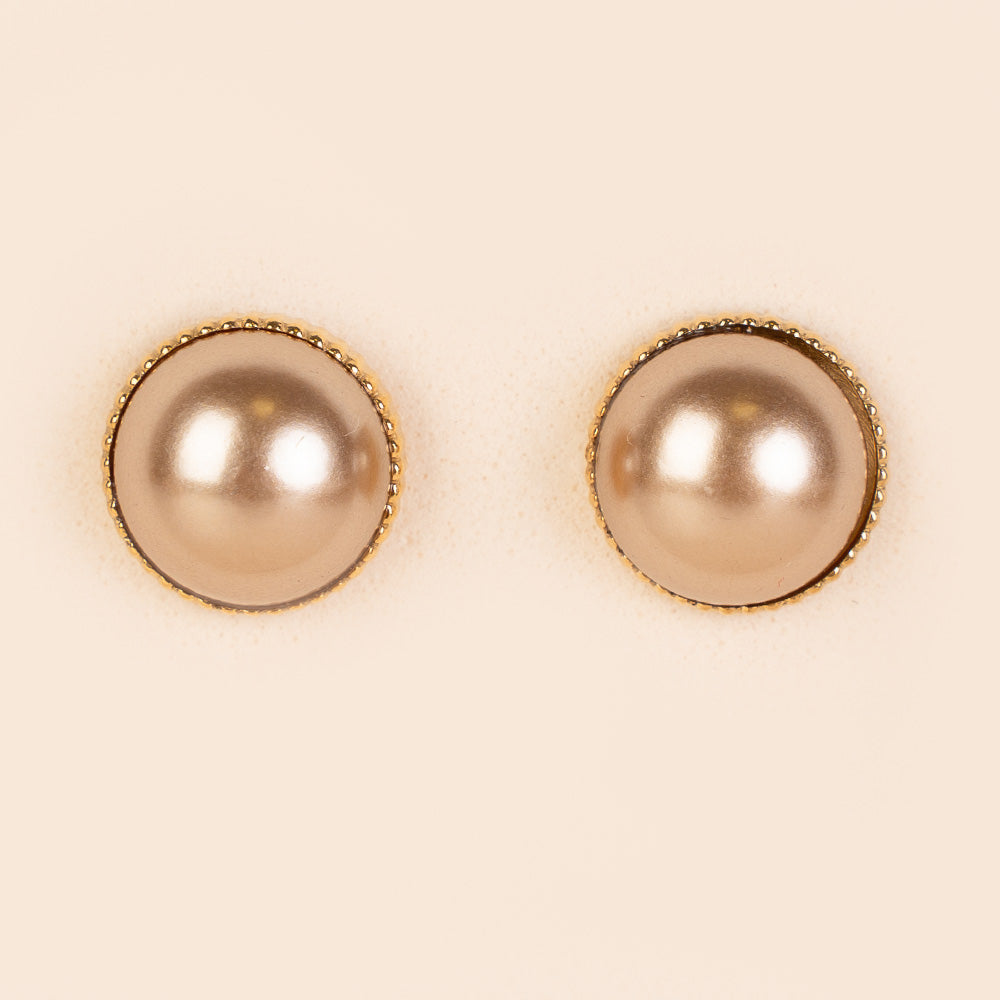 ORECCHINI A LOBO CON MEZZA PERLA E MONTATURA DORATA