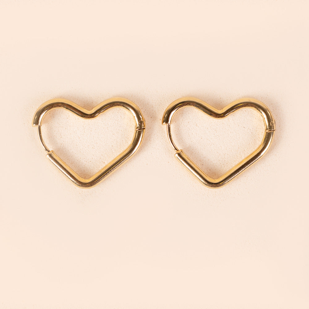 HEART EARRINGS OF DIFFERENT SIZES