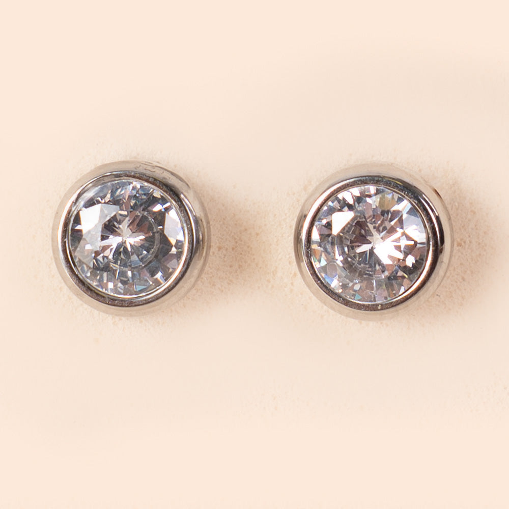 EARRINGS WITH ROUND LIGHT POINT