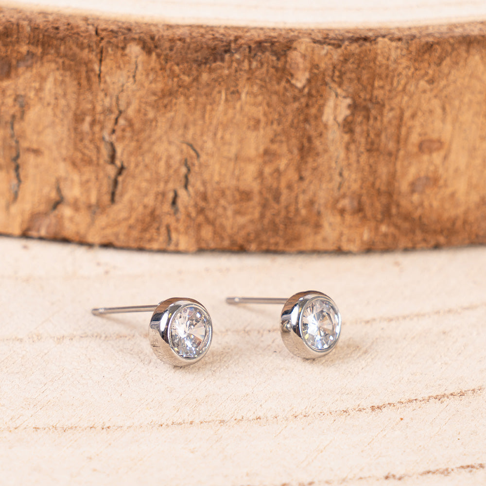 EARRINGS WITH ROUND LIGHT POINT