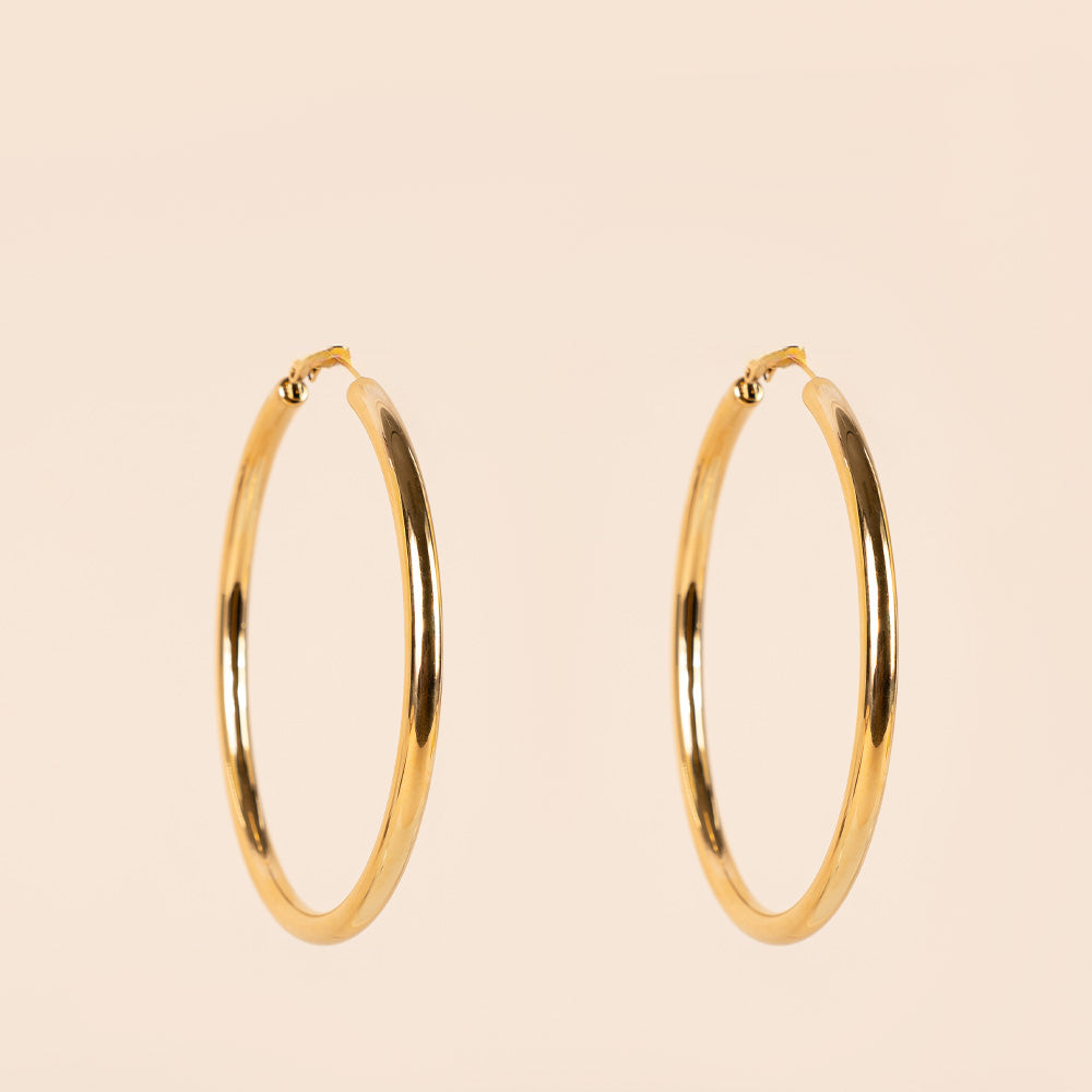 HOOP EARRINGS OF VARIOUS THICKNESSES AND DIAMETERS WITH SPRING CLASP