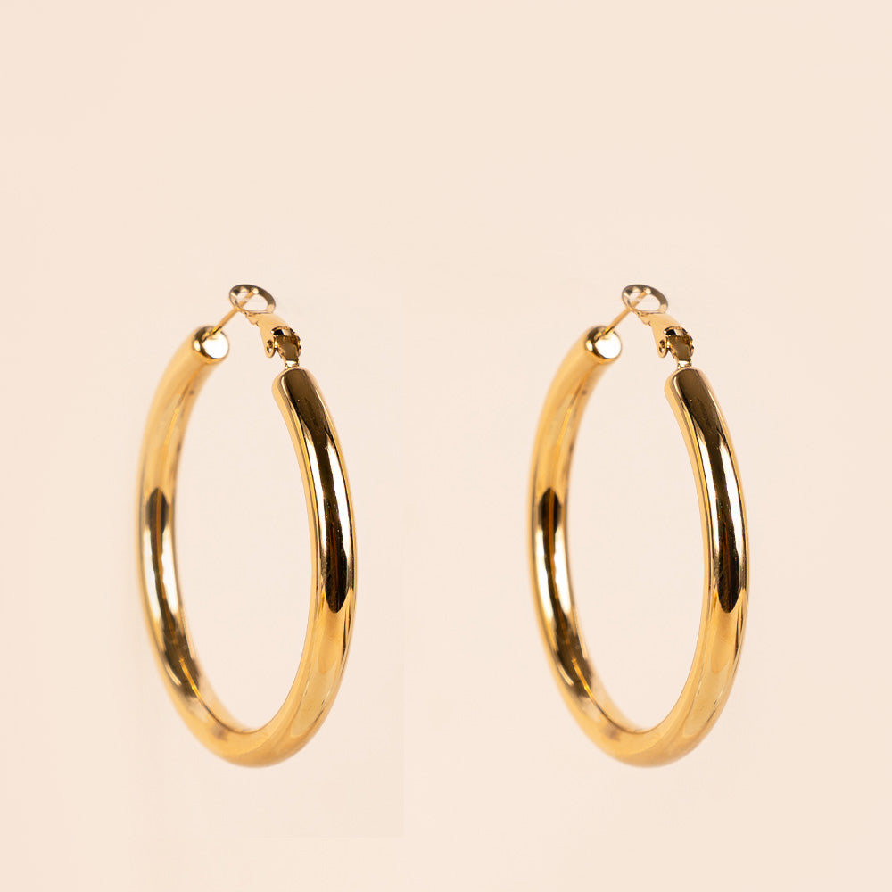 HOOP EARRINGS OF VARIOUS THICKNESSES AND DIAMETERS WITH SPRING CLASP