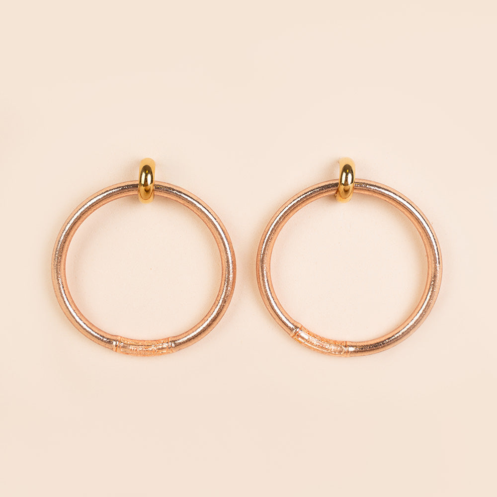 ORECCHINI CON ANELLO GRANDE IN GOMMA MORBIDA