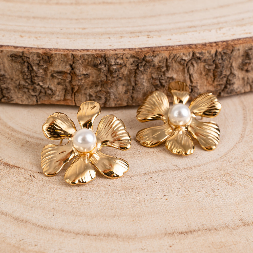 ORECCHINI A FIORE CON PERLA CENTRALE