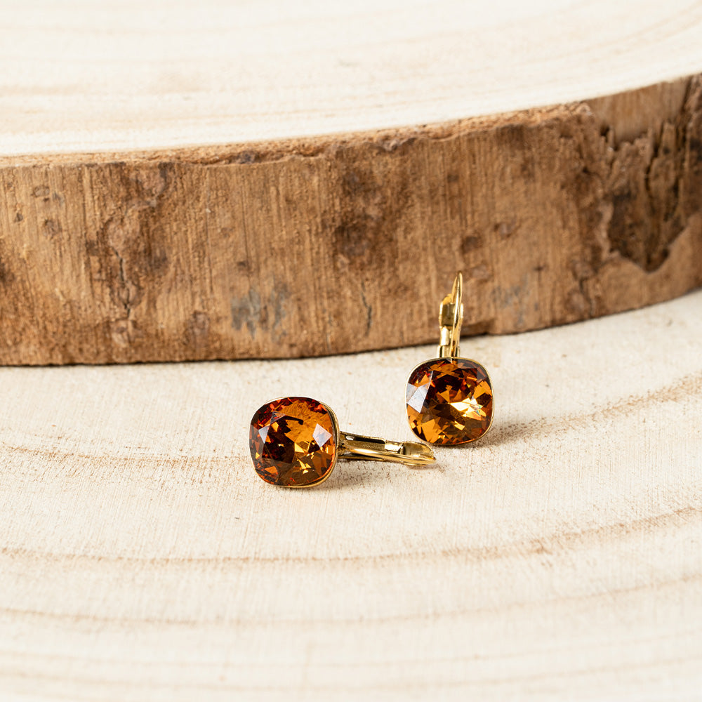 ORECCHINI CON PIETRA SFACCETTATA QUADRATA