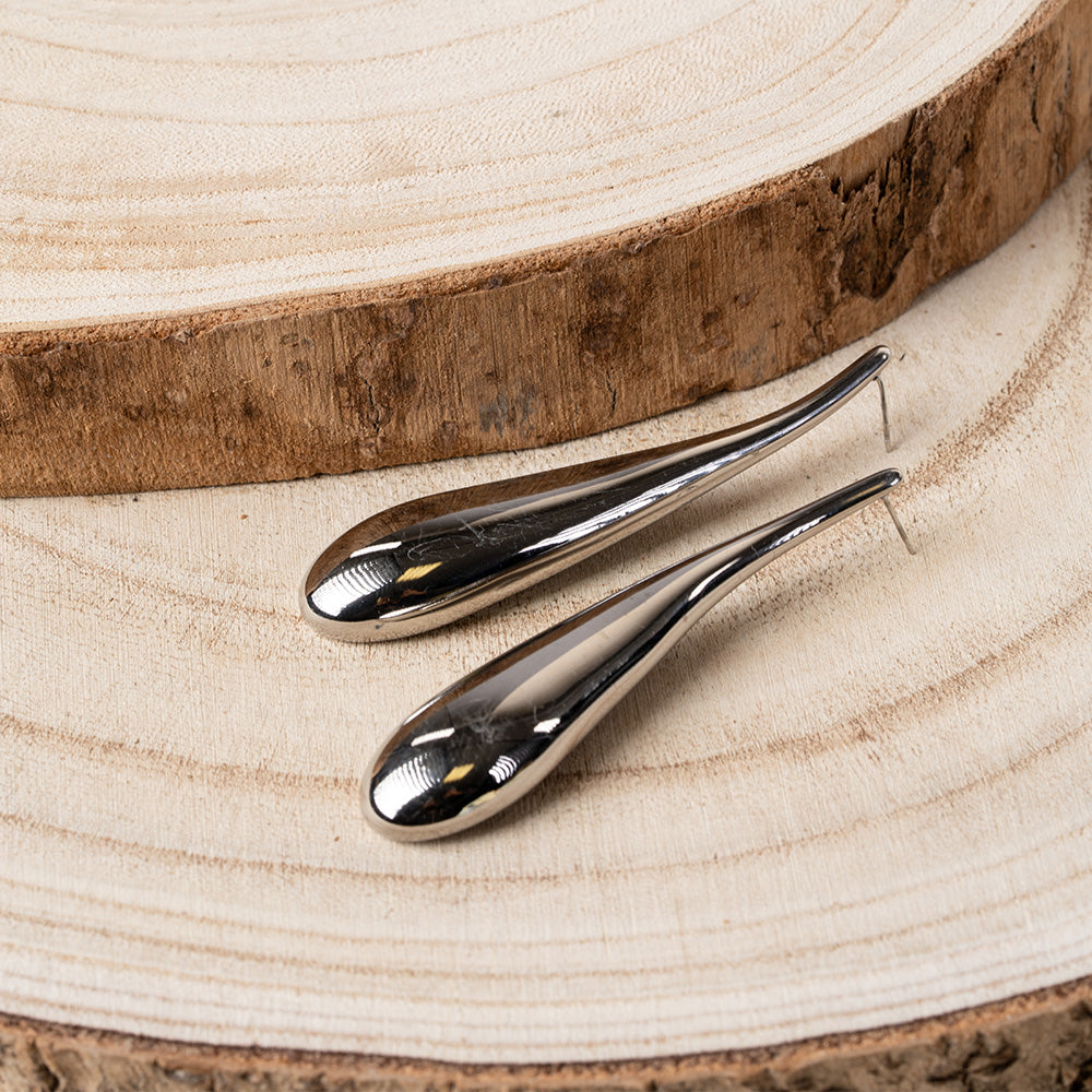 ORECCHINI PENDENTI CRESCENTI ALLA FINE