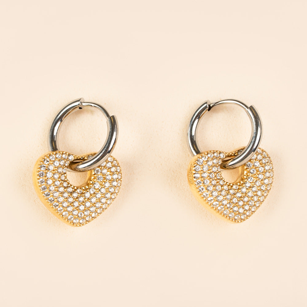 ORECCHINI PENDENTI A CERCHIETTO CON CUORE E STRASS