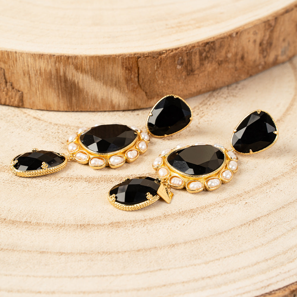 ORECCHINI PENDENTI CON PIETRE E PERLE