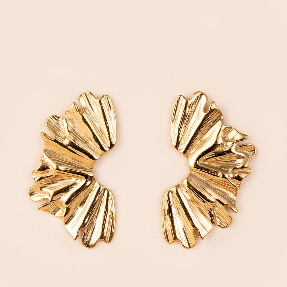 ORECCHINI PENDENTI CON PETALI A META'