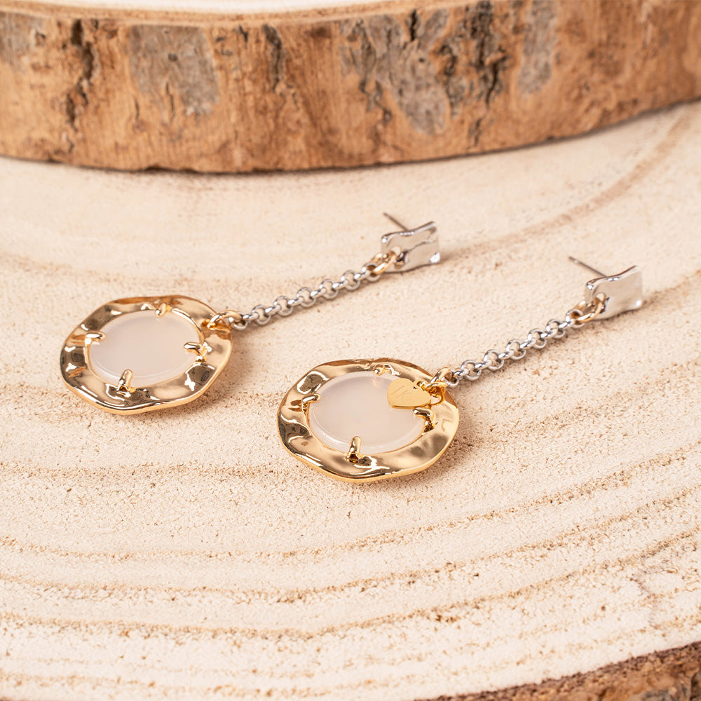 ORECCHINI PENDENTI CON CATENINA E ELEMENTO CIRCOLARE MARTELLATO