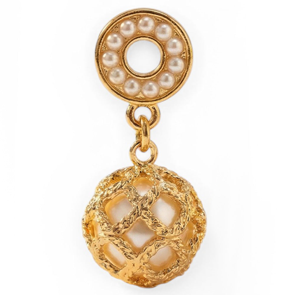 ORECCHINI PENDENTI CON SFERA LAVORATA