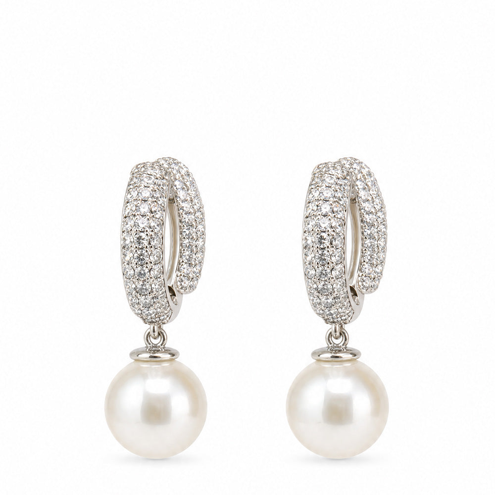 ORECCHINI CON DUE FILE DI STRASS E PERLA PENDENTE