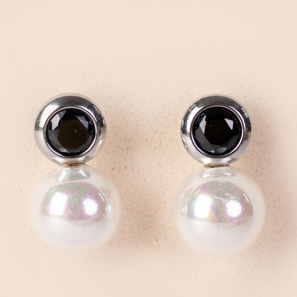 ORECCHINI CON STRASS COLORATO E PICCOLA PERLA PENDENTE