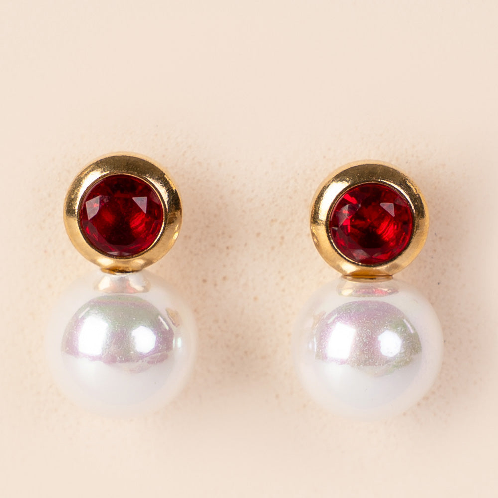 ORECCHINI CON STRASS COLORATO E PICCOLA PERLA PENDENTE