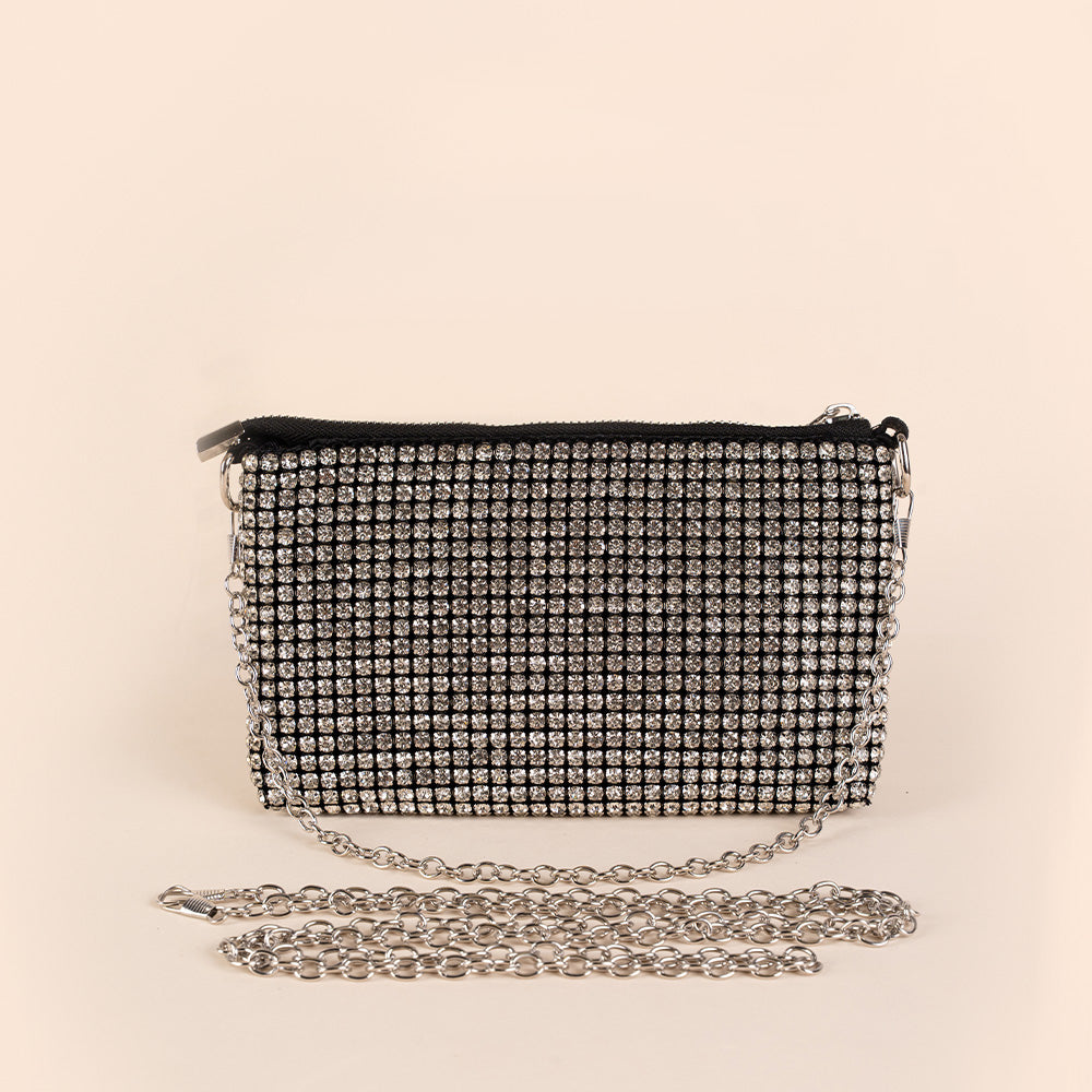 BORSA POCHETTE CON FILE DI STRASS PENDENTI E TRACOLLA