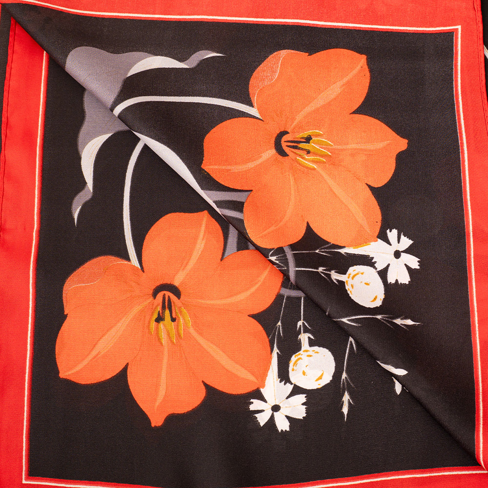 LIGHTWEIGHT SCARF SQUARE SCARF WITH FLOWERS AND BUTTERFLIES 