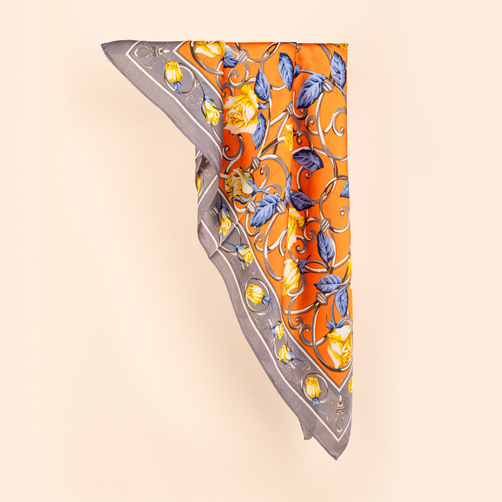 LIGHTWEIGHT SCARF SQUARE SCARF WITH ROSE EFFECT ON RAILINGS