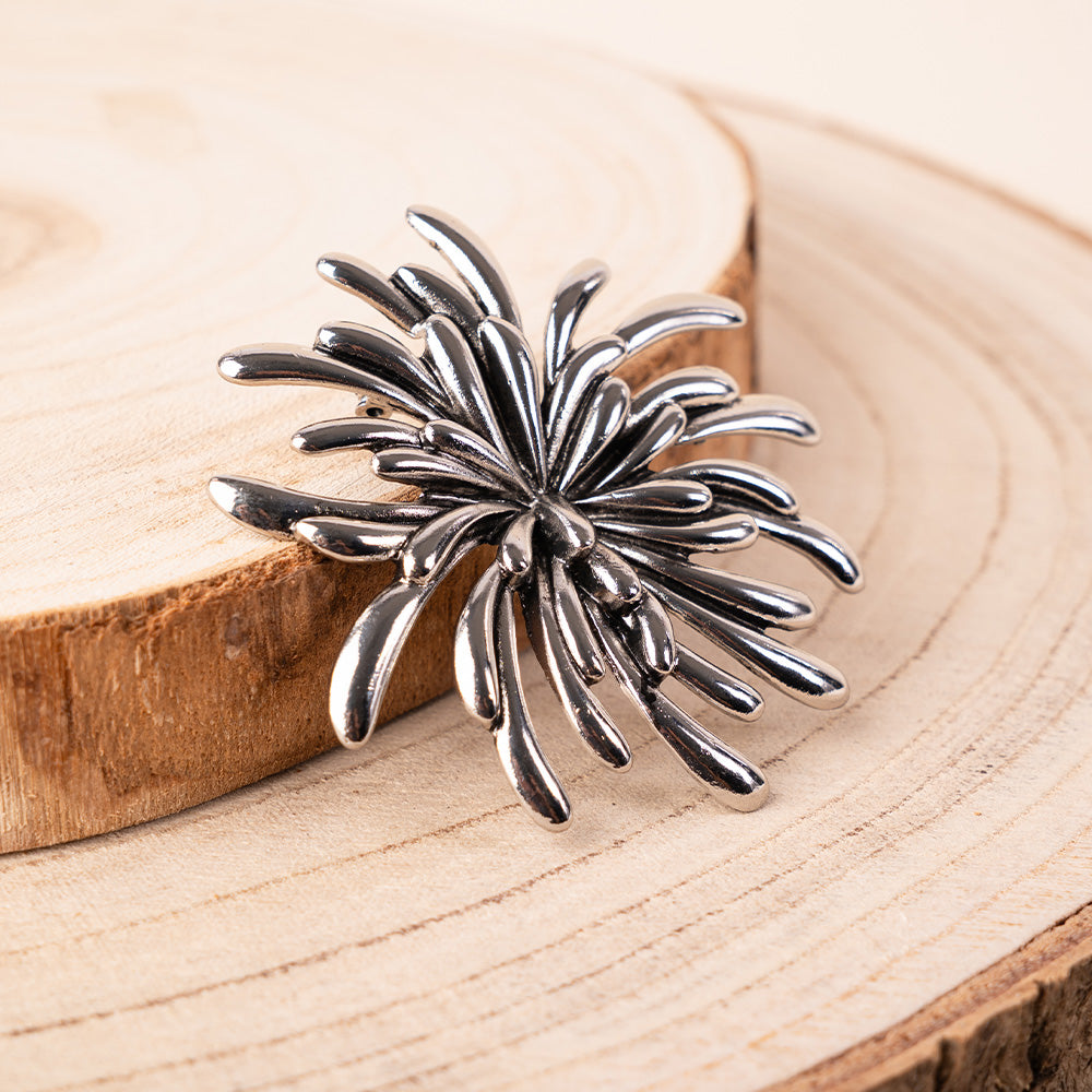 LARGE FLOWER BROOCH