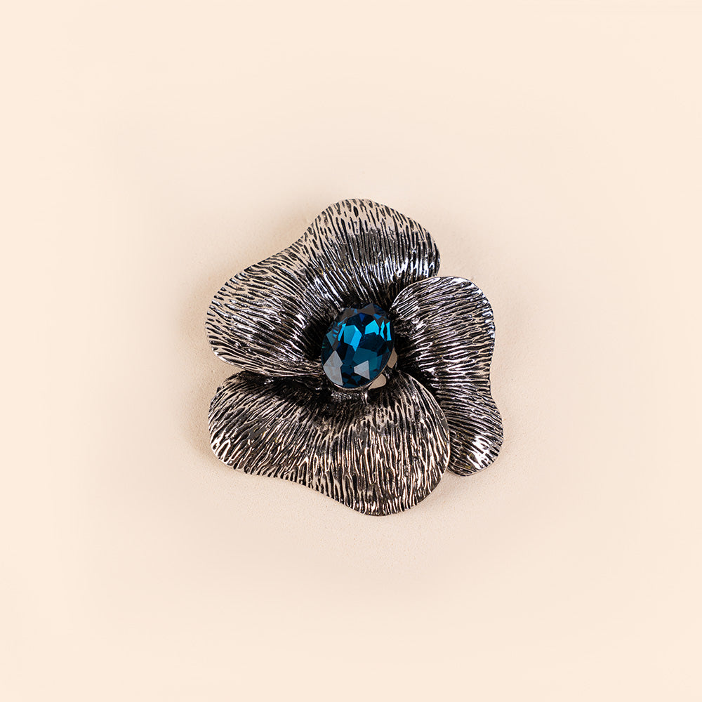 FLOWER BROOCH WITH LARGE STRIPED PETALS AND CENTRAL CRYSTAL