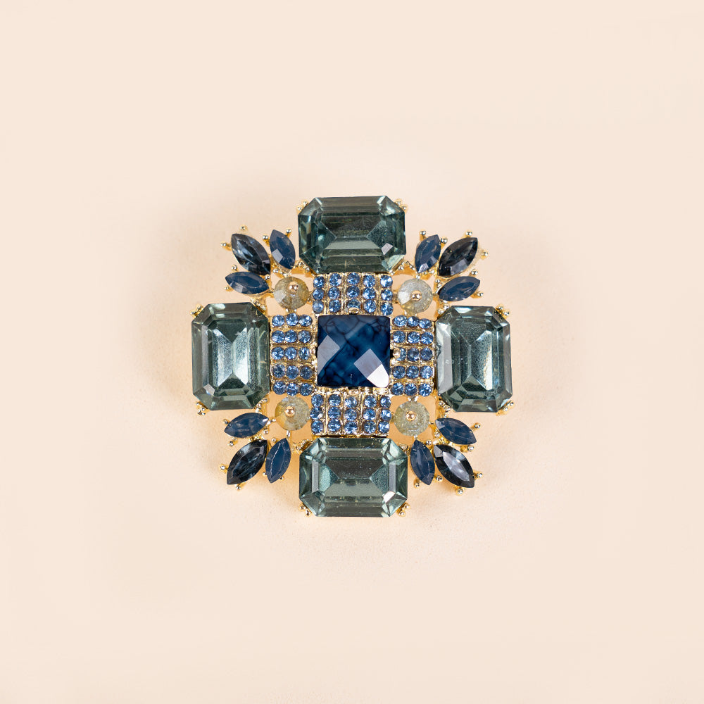 FLOWER BROOCH WITH RHINESTONE OF DIFFERENT SIZES
