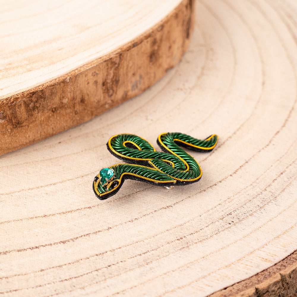 FABRIC SNAKE PIN