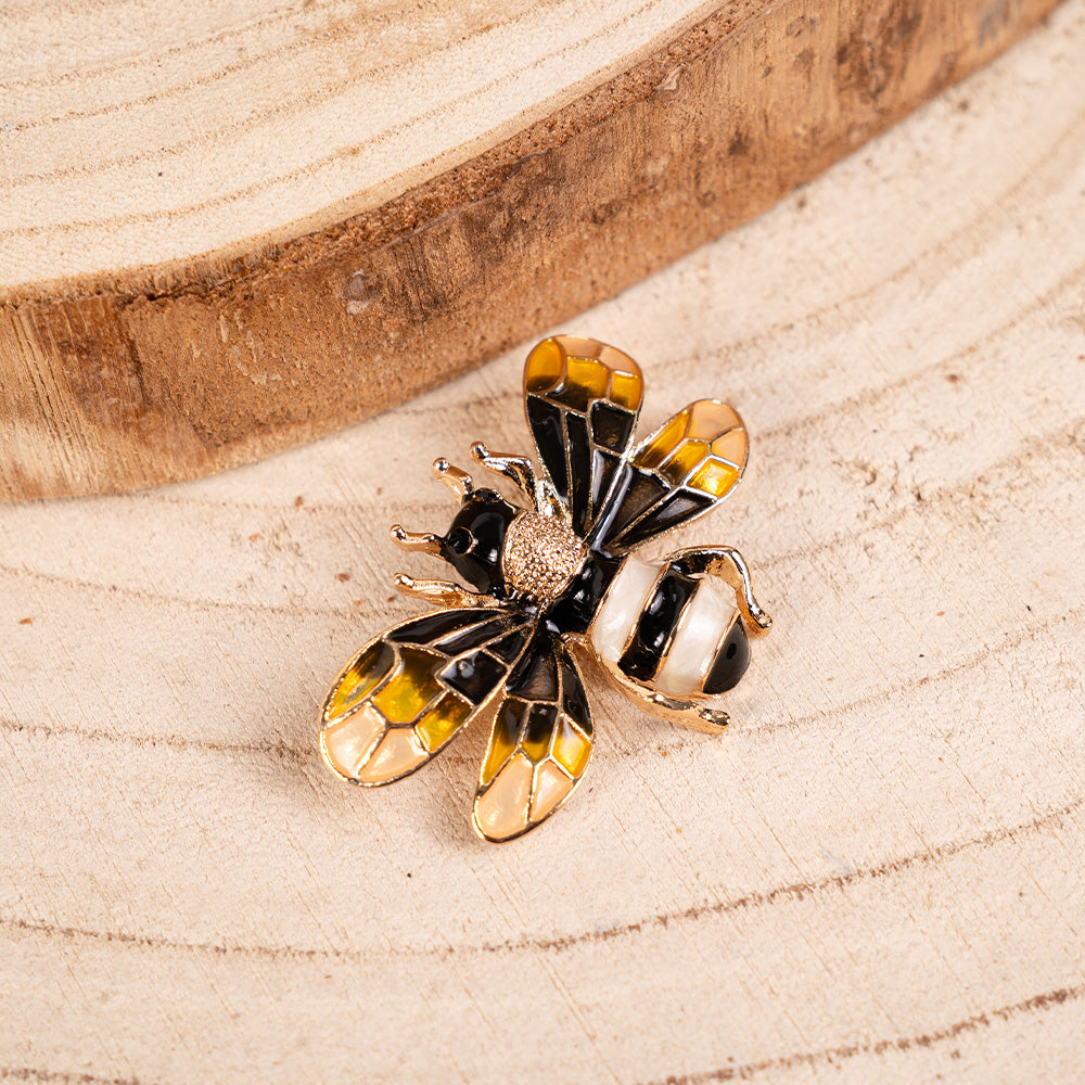 BUTTERFLY PATTERN PIN